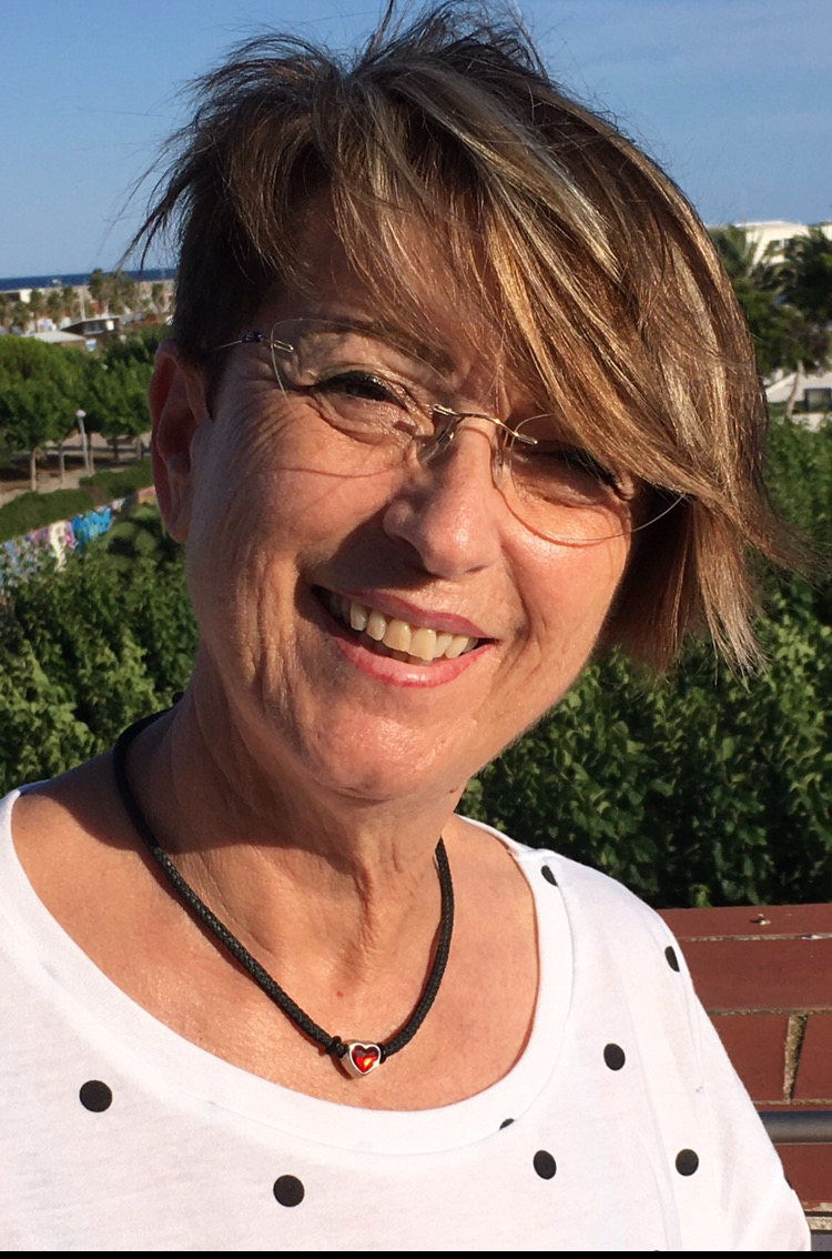 Ester Martínez Vera escritora